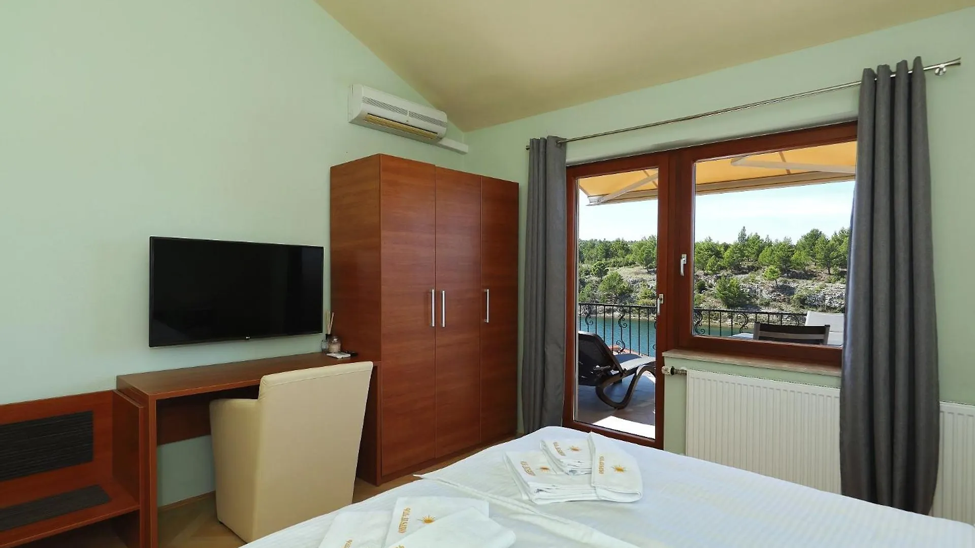 Alsano, No 2 Apartment Basic