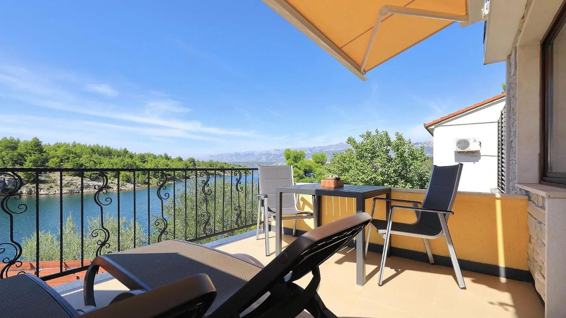 Alsano, No 2 Apartment Basic 0*,