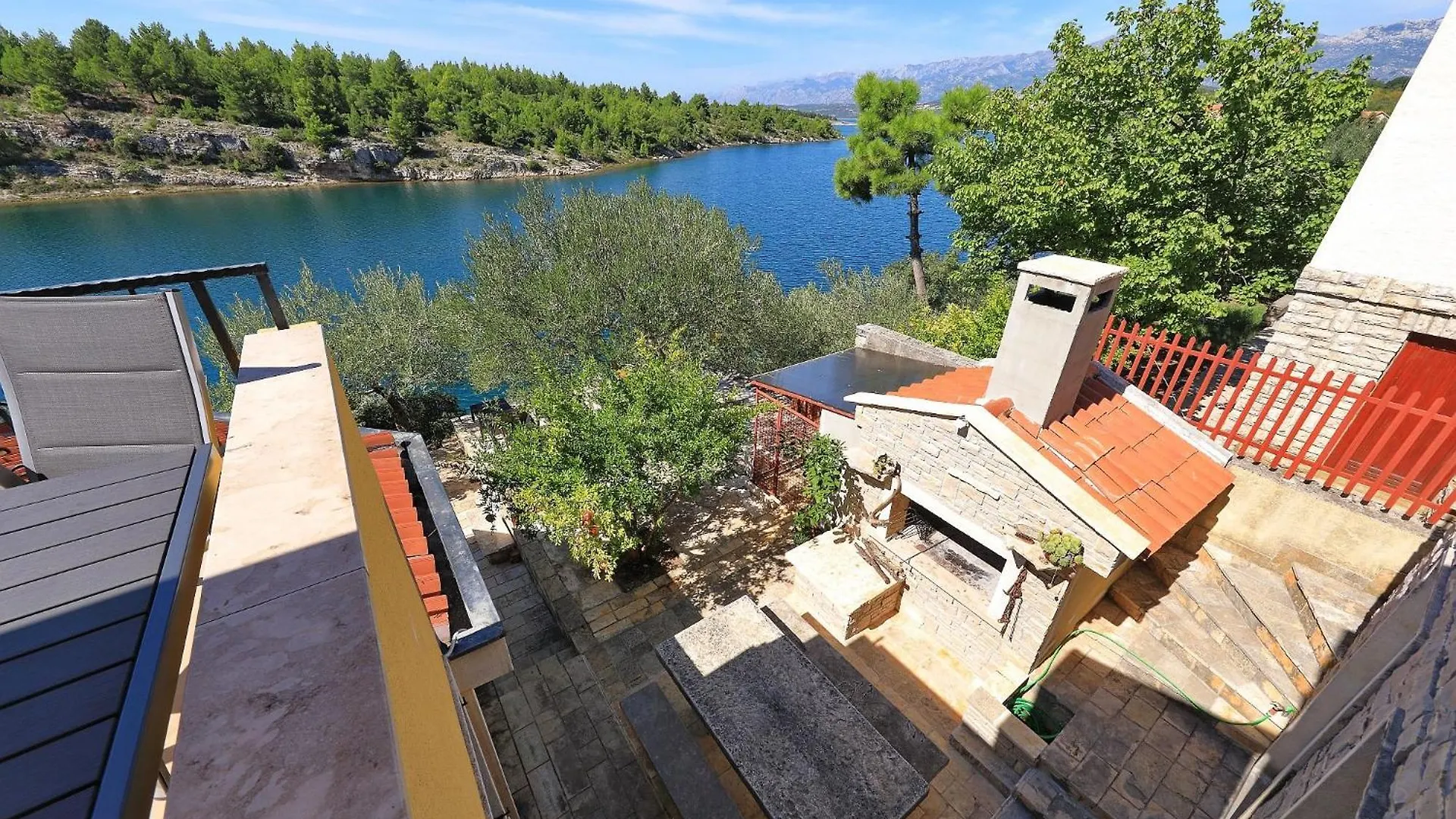 Alsano, No 2 Apartment Basic Croatia